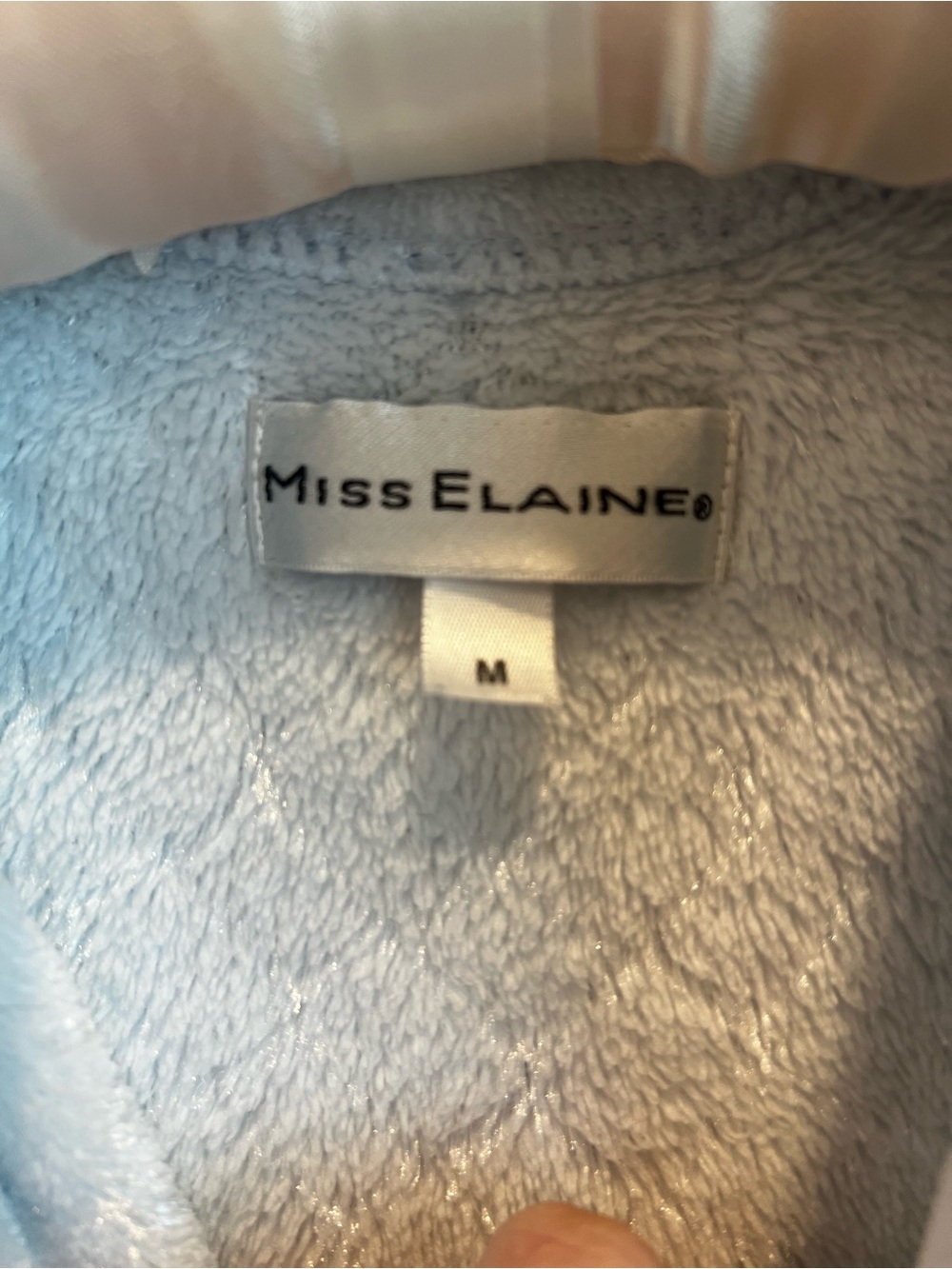 Miss Elaine Zip Robe - Picture 4 of 7
